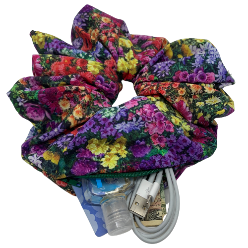 Garden Field Oversized Zipper Scrunchie